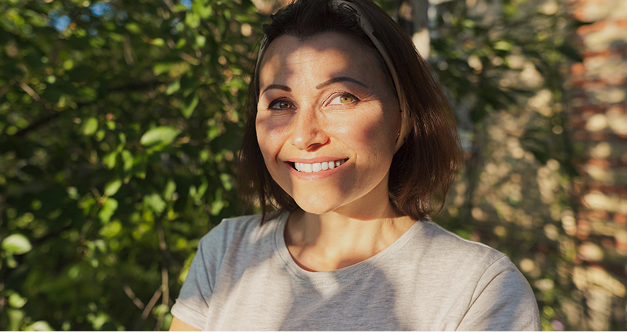 How I Got My Glow Back in 10 Minutes a Day — No Needles —  No Appointments.